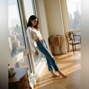 Moussy Vintage Rhode Cropped Flare-Hi Blue Denim Jeans
540FAC12-1101 Size 26